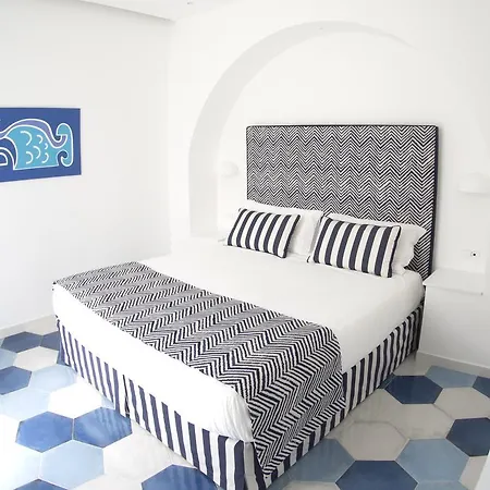 Syreness Suites Casa de hóspedes
