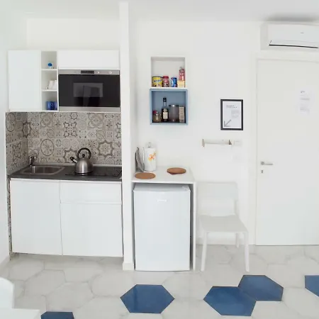 Syreness Suites Sorrento
