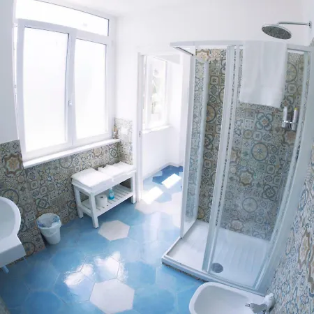 Syreness Suites Casa de hóspedes